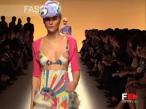 Emilio Pucci Spring Summer 2004 Milan 1 of 3 Pret a Porter Woman by FashionChannel