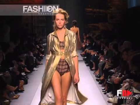 Prada Spring Summer 2004 Milan 3 of 3 Pret a Porter Woman by FashionChannel