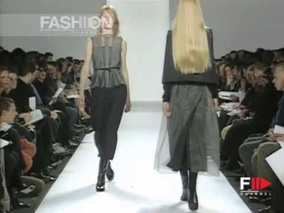 "Marc Jacobs" Autumn Winter 1999 2000 New York 3 of 3 pret a porter woman by FashionChannel