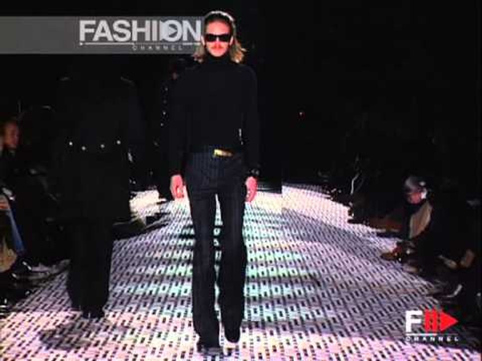 "Gucci" Autumn Winter 2003 2004 Milan 1 of 3 Menswear by FashionChannel