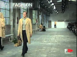 "Issey Miyake" Autumn Winter 2003 2004 Milan 2 of 4 Menswear by FashionChannel