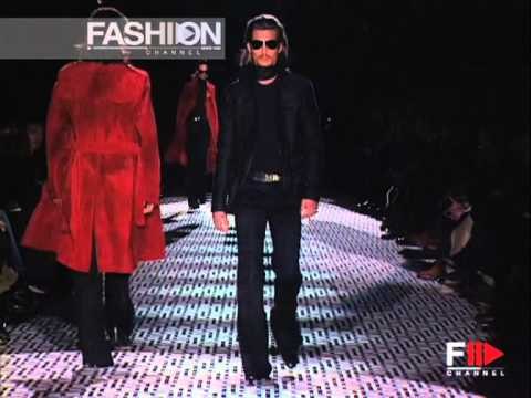 Gucci Autumn Winter 2003 2004 Milan 2 of 3 Menswear by FashionChannel