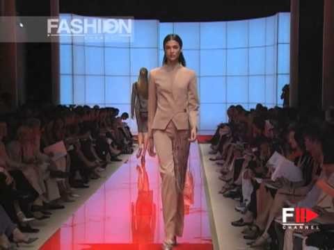 Valentino Autumn Winter 1999 2000 Paris 1 of 6 Haute Couture woman by FashionChannel