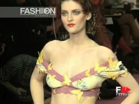 Betsey Johnson Spring Summer 1999 New York 1 of 4 pret a porter woman by FashionChannel