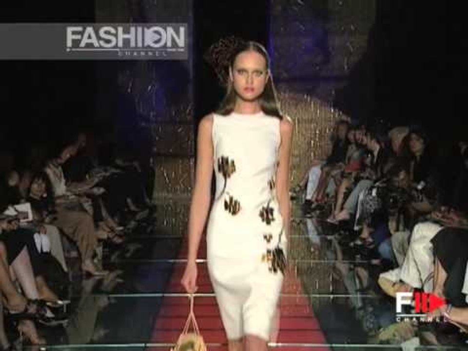 "Versace Atelier" Autumn Winter 1999 2000 Paris 1 of 4 Haute Couture woman by Fashion Channel