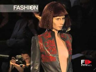 "Givenchy" Autumn Winter 1999 2000 Paris 3 of 4 pret a porter woman by FashionChannel