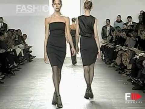 Calvin Klein Autumn Winter 1999 2000 New York 4 of 5 pret a porter woman by FashionChannel