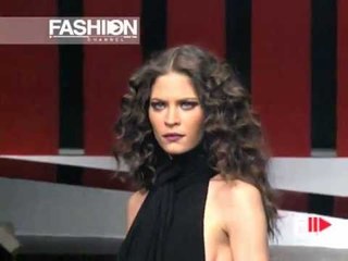 "Valentino" Autumn Winter 1999 2000 Paris 3 of 5 pret a porter woman by FashionChannel