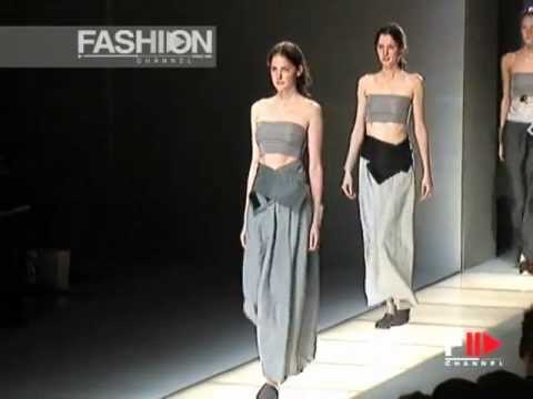 Emporio Armani Spring Summer 1999 Milan 2 of 3 pret a porter woman by FashionChannel
