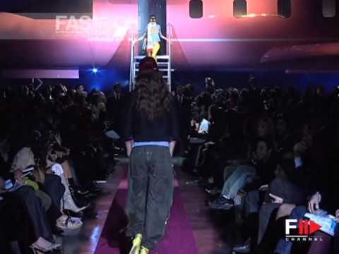 Dsquared Autumn Winter 2003 2004 Milan 2 of 5 Pret a Porter Woman by FashionChannel