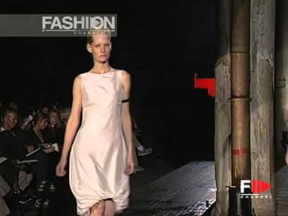 "Alessandro Dell'Acqua" Spring Summer 1999 Milan 1 of 4 pret a porter woman by FashionChannel