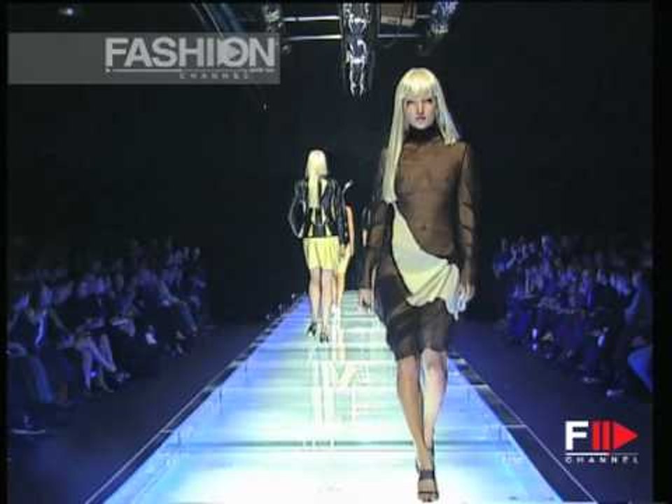 "Alexander Mcqueen" Spring Summer 1998 Paris 2 of 6 pret a porter woman by FashionChannel