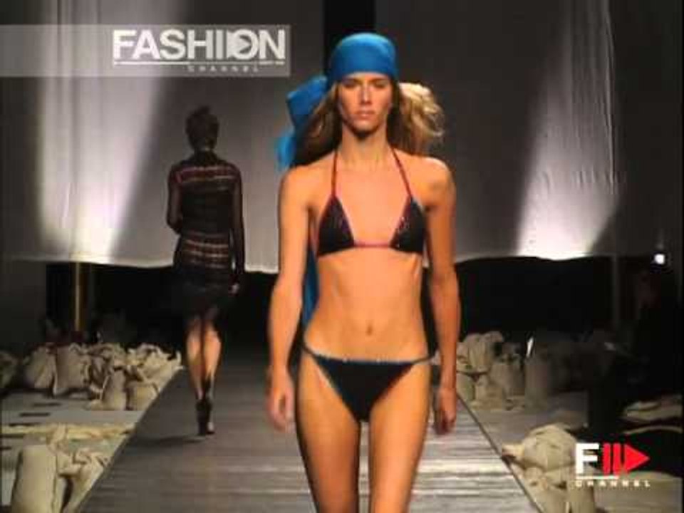 "Iceberg" Spring Summer 2003 Milan 3 of 4 Pret a Porter Woman by FashionChannel