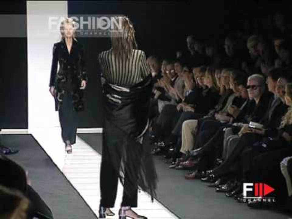 "Giorgio Armani" Autumn Winter 1997 1998 Milan 1 of 5 pret a porter woman by FashionChannel