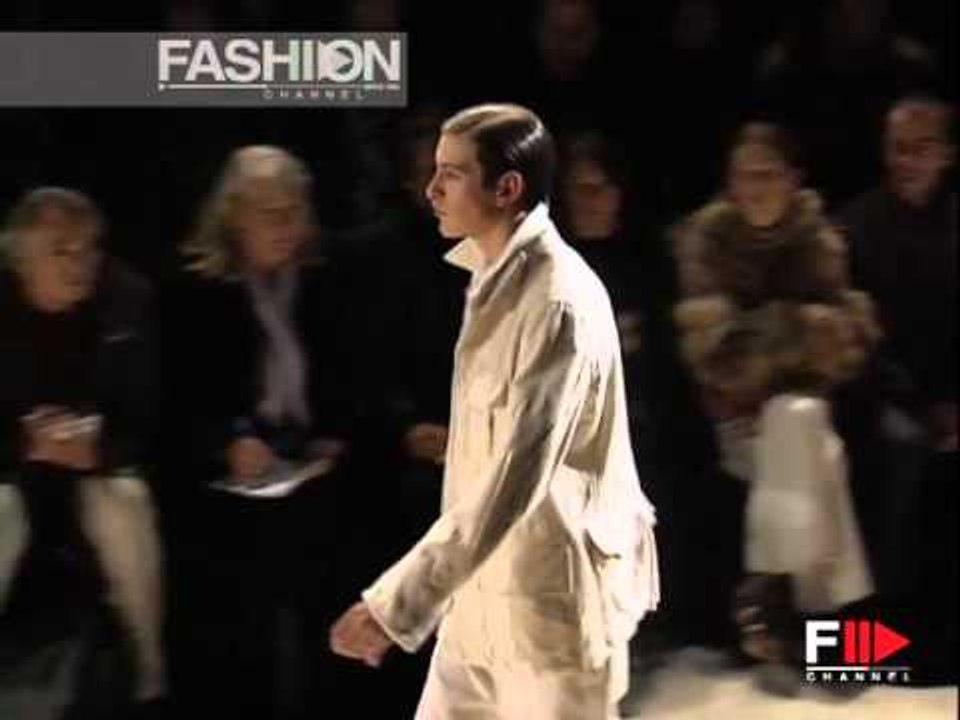 "Gucci" Autumn Winter 2002 2003 Menswear 1 of 3 by FashionChannel