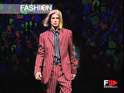 Versus Autumn Winter 2002 2003 Menswear 3 of 4 by FashionChannel