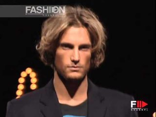 "Versace" Autumn Winter 2002 2003 Menswear 1 of 3 by Fashion Channel