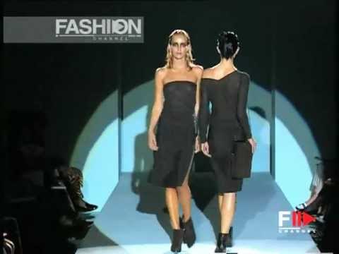 Gucci Spring Summer 1997 Milan 2 of 5 pret a porter woman by FashionChannel
