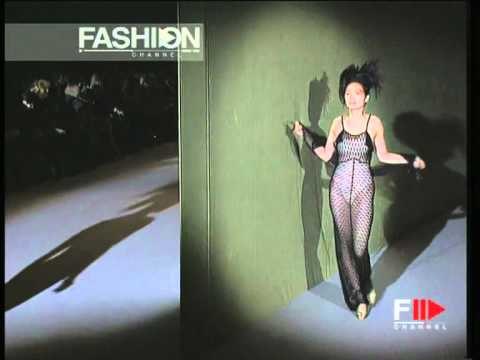 Karl Lagerfeld Spring Summer 1997 Paris 3 of 4 pret a porter woman by FashionChannel