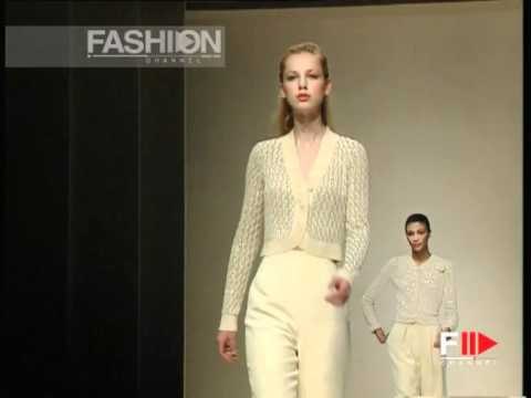 Giorgio Armani Autumn Winter 1996 1997 Milan 7 of 7 pret a porter woman by FashionChannel