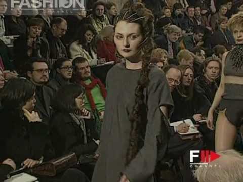 Alexander Mcqueen Autumn Winter 1996 1997 Paris 2 of 6 pret a porter woman by FashionChannel