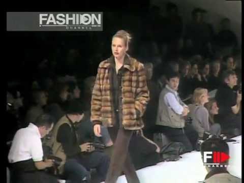 Max Mara Autumn Winter 1996 1997 Milan 4 of 5 pret a porter woman by FashionChannel