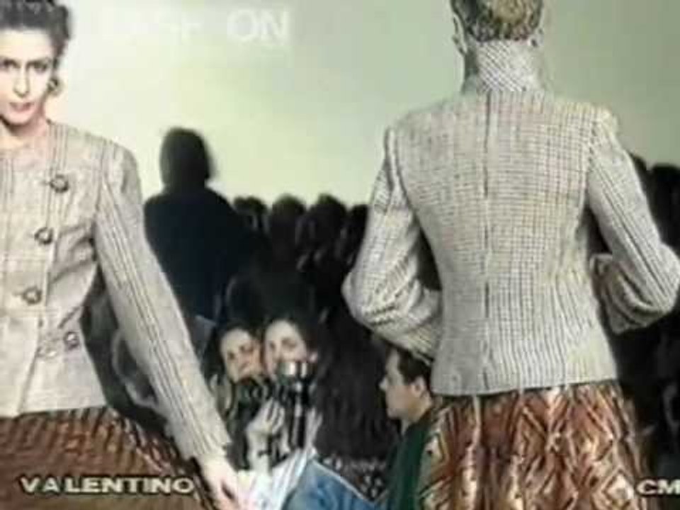 "Valentino" Autumn Winter 1990 1991 Paris Pret a Porter Woman by Canale Moda