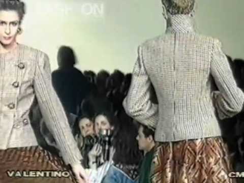 Valentino Autumn Winter 1990 1991 Paris Pret a Porter Woman by Canale Moda