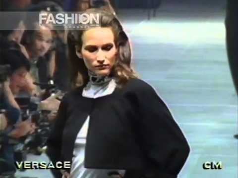 Gianni Versace Spring Summer 1989 Milan Pret a Porter Woman by Canale Moda