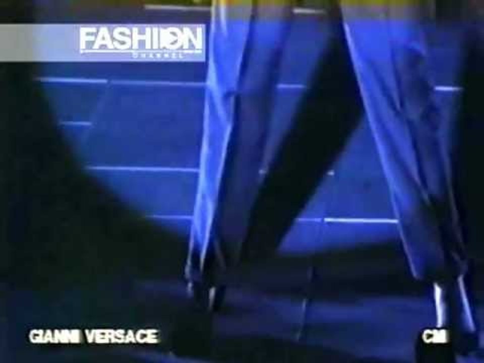 "Gianni Versace" Autumn Winter 1990 1991 pret a porter women by Canale Moda
