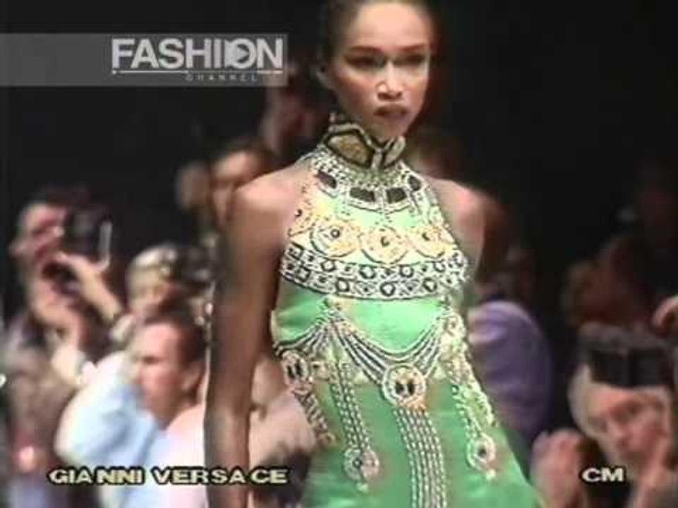 "Gianni Versace" Spring Summer 1990 Milan pret a porter women by Canale Moda