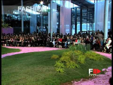 Emanuel Ungaro Spring Summer 2001 Paris 2 of 5 Haute Couture by FashionChannel