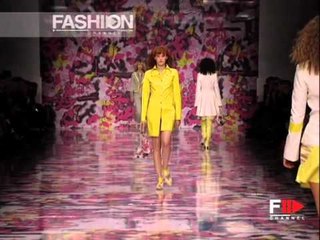 "Versus" Spring Summer 2002 Milan 2 of 3 pret a porter women by FashionChannel