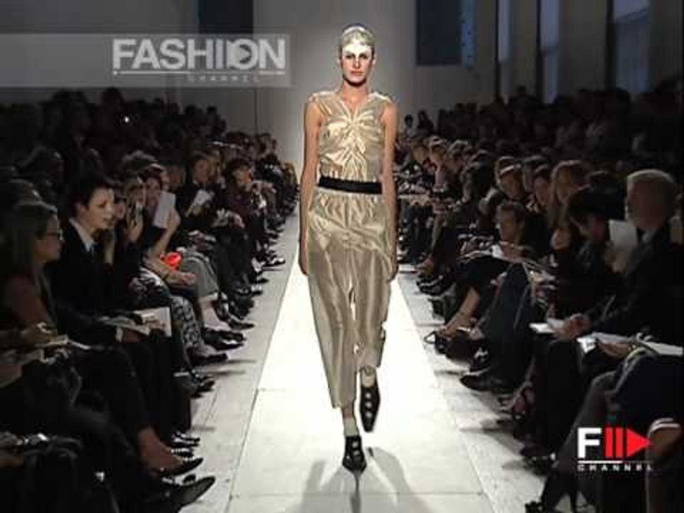 "Comme Des Garcons" Spring Summer 2002 Paris 2 of 4 pret a porter women by FashionChannel