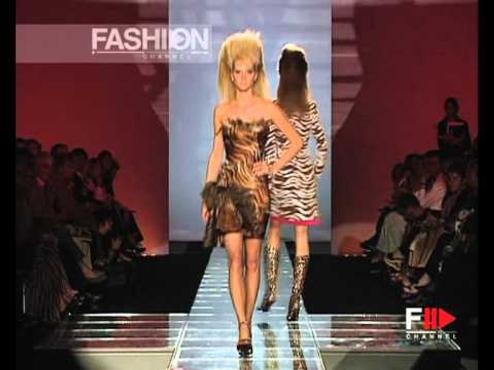 "Versace" Autumn Winter 2001 2002 2 of 4 haute couture by Fashion Channel