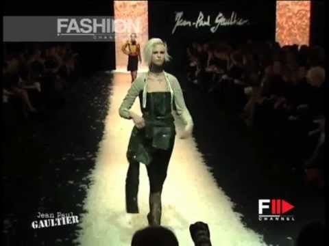 Jean Paul Gaultier Autumn Winter 2001 2002 Paris 4 of 6 pret a porter women by FashionChannel.mov
