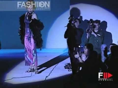 Red or Dead Autumn Winter 1995 1996 London 6 of 6 pret a porter woman by FashionChannel