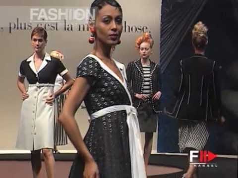 Moschino Spring Summer 1996 Milan 3 of 5 pret a porter woman by FashionChannel