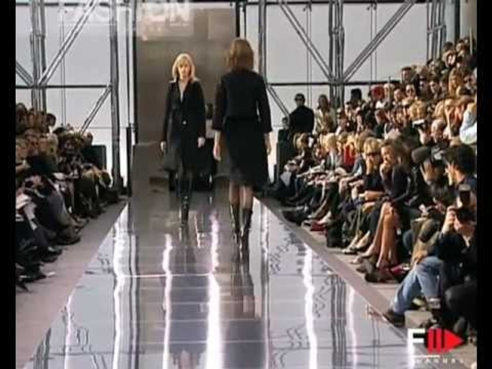 "Louis Vuitton" Autumn Winter 2001 2002 Paris 3 of 3 Pret a Porter Woman by FashionChannel