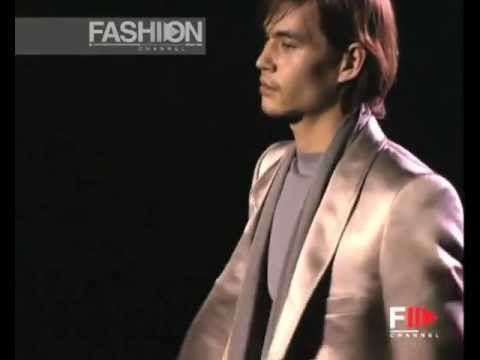 Gucci Autumn Winter 2001 2002 Milan 3 of 3 Menswear by FashionChannel