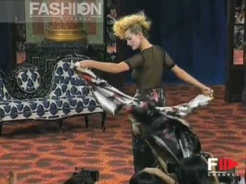 Vivienne Westwood Spring Summer 1995 Paris 6 of 7 pret a porter woman by FashionChannel