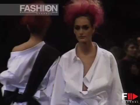 Comme Des Garcons Autumn Winter 1992 1993 Paris 2 of 3 Pret a Porter Woman by FashionChannel