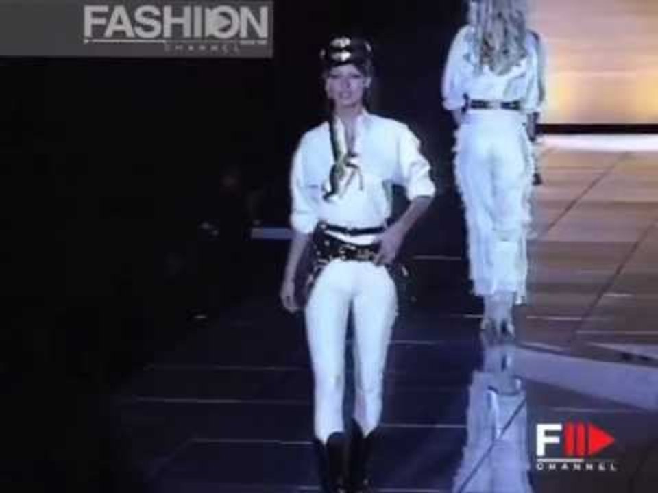 "Gianni Versace" Autumn Winter 1992 1993 Milan 2 of 3 Pret a Porter Woman by FashionChannel