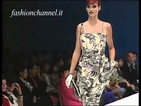 Gianfranco Ferrè Spring Summer 1992 Milan 2 of 3 Pret a Porter Woman by FashionChannel