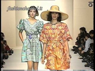 "Givenchy" Spring Summer 1993 Paris 2 of 7 pret a porter woman by FashionChannel
