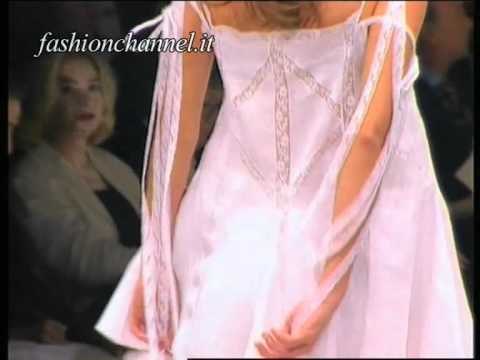 Alberta Ferretti Spring Summer 1994 Milan 2 of 4 pret a porter woman by FashionChannel
