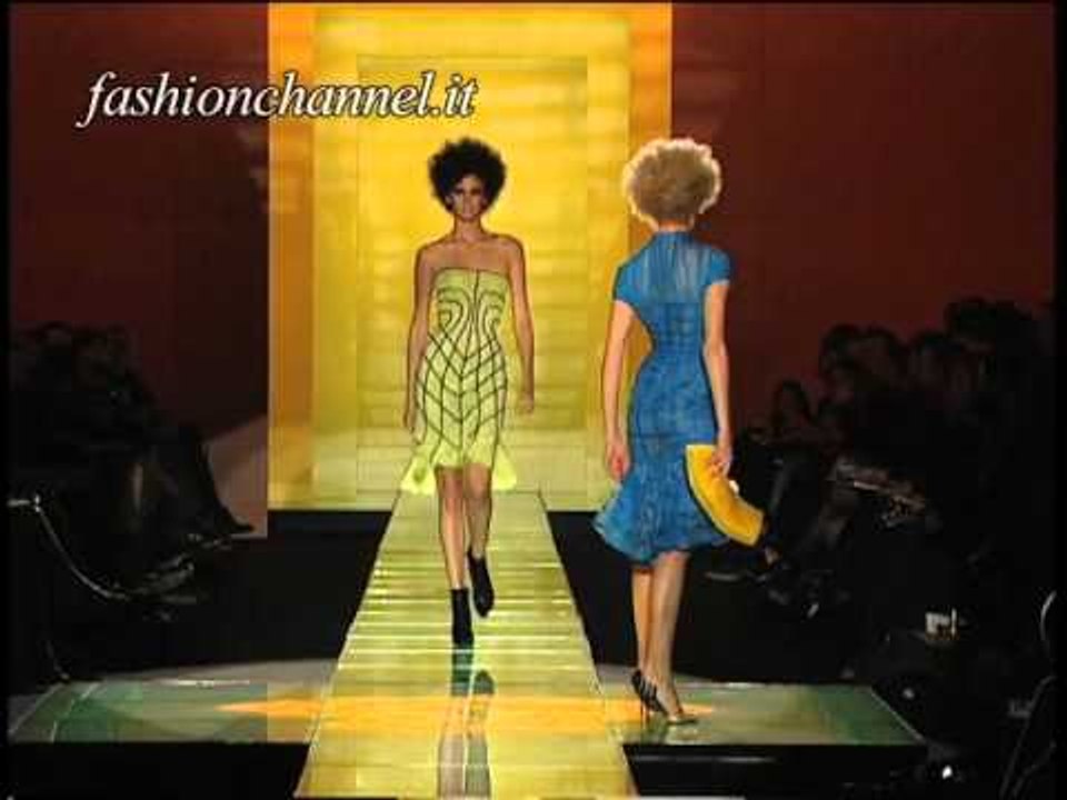 "Versace" Spring Summer 2001 Paris 3 of 5 Haute Couture by FashionChannel