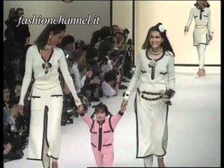 "Chanel" Autumn Winter 1991 1992 Paris 3 of 4 Pret a Porter Woman by FashionChannel