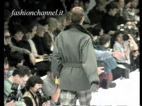 Max Mara Autumn Winter 1994 1995 Milan 2 of 6 pret a porter woman by FashionChannel