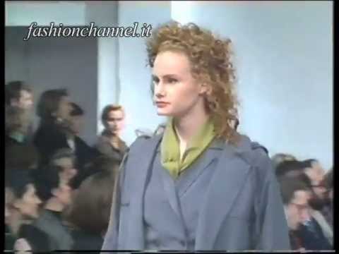 Helmut Lang Autumn Winter 1988 1989 New York 1 of 2 pret a porter woman by FashionChannel